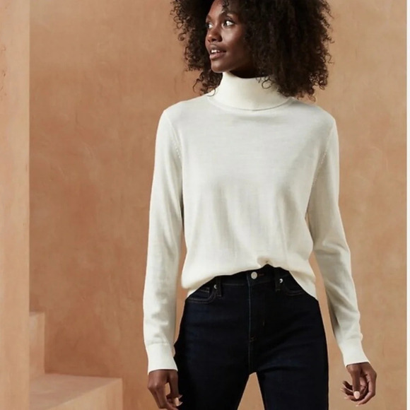 GAP Cream Extra Fine Merino Wool Turtleneck Sweater  Tunic Size S - Picture 1 of 13